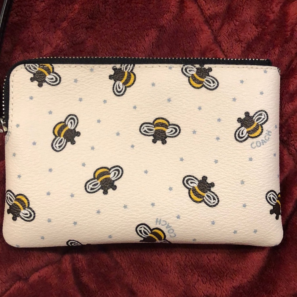 🔥Coach wristlets. Authentic! - Picture 2 of 5